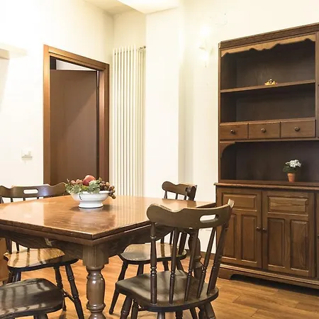 Bellombra Garden Apartment